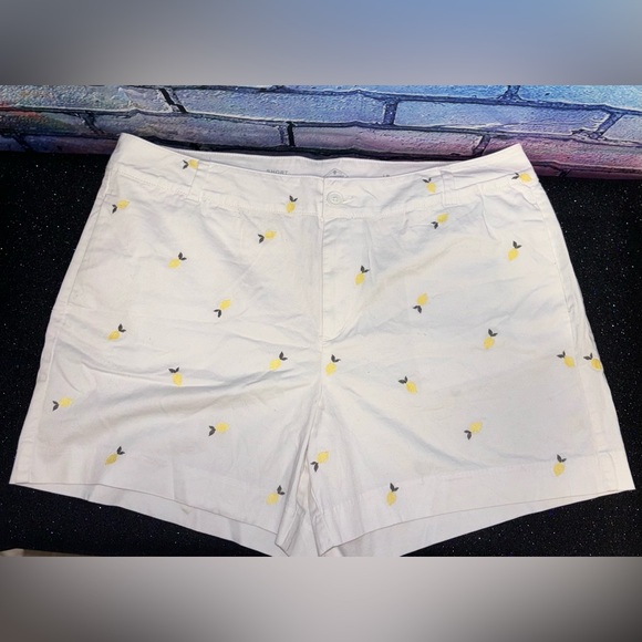 St John’s Bay Shorts with Lemon Embroidery - Picture 1 of 2